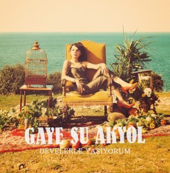 Develerle Yaşıyorum